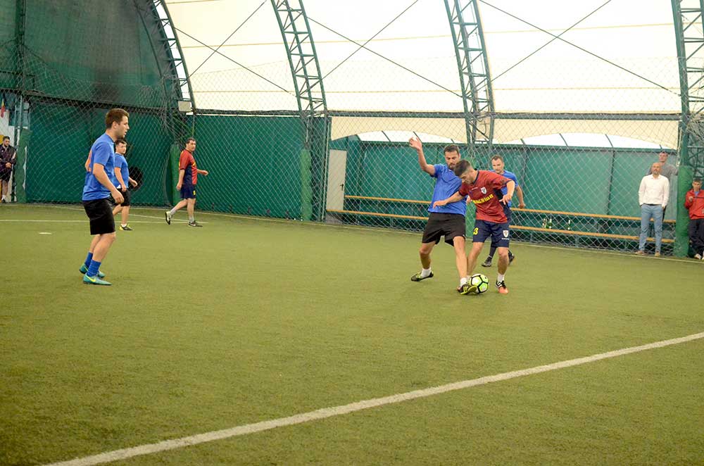Bracoma, Academia TRB, teren fotbal brasov