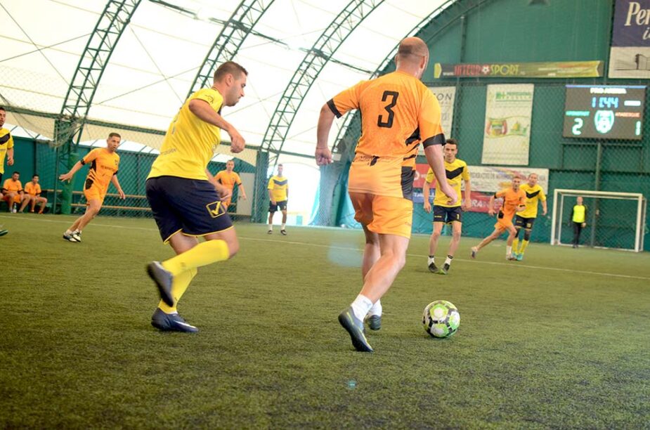 fc kronstadt, arabesque brasov, teren fotbal brasov
