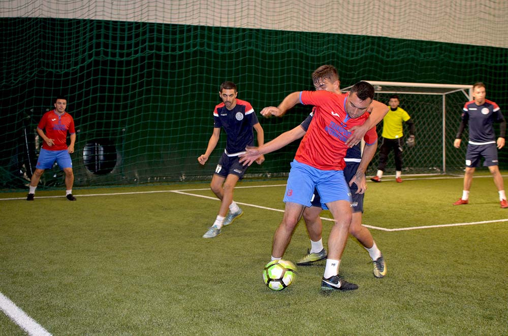 cityzens–mario-&-lor-(22) cityzens, mario & lor, minifotbal brasov