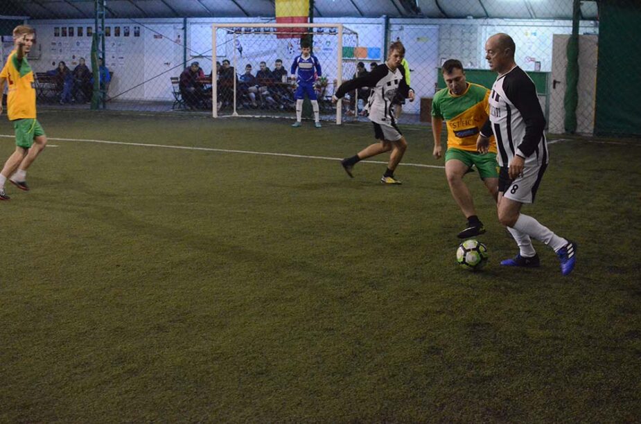 ren pavimenti, vestificina, teren fotbal brasov
