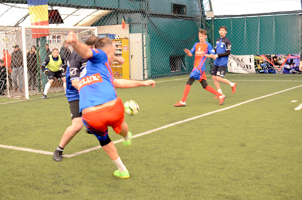 Liriada–ACS-Deloeko-Brasov-(28) Liriada, ACS Deloeko, teren fotbal brasov