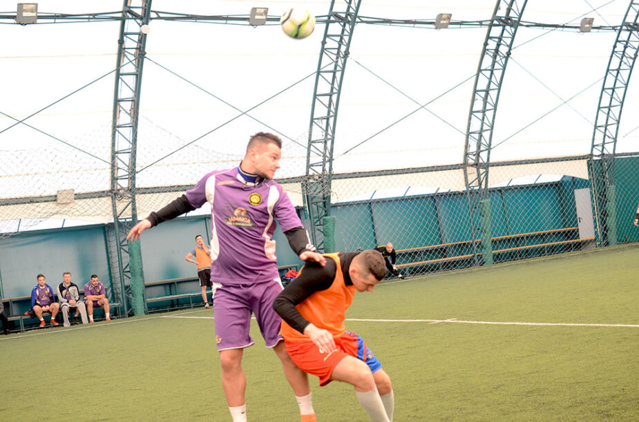 Atletico Brasov, Liriada, teren fotbal brasov