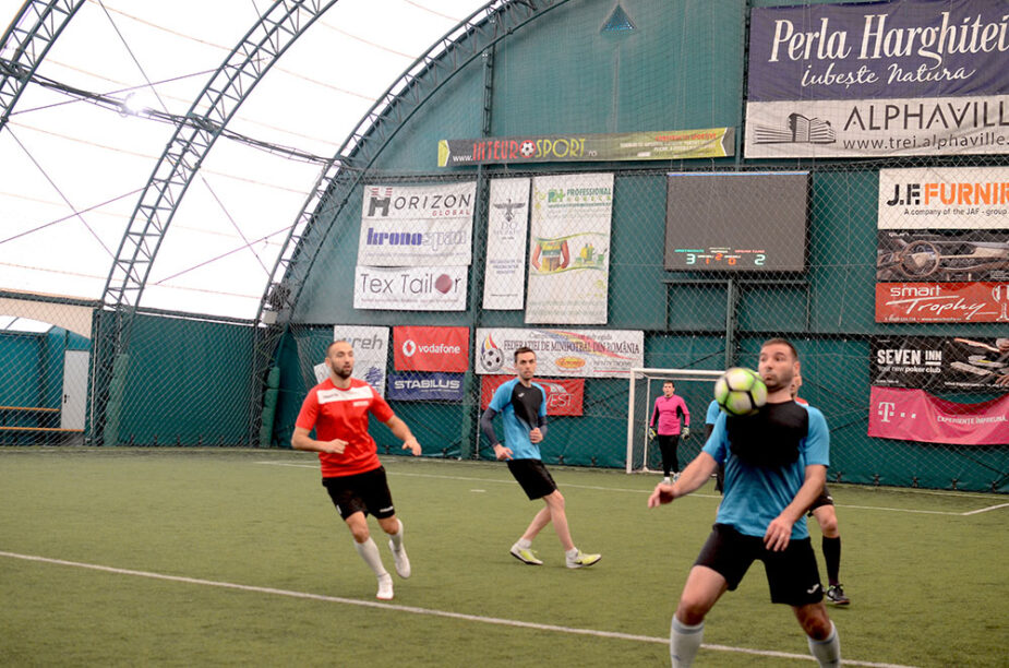 dream team, aristocratii, teren fotbal brasov