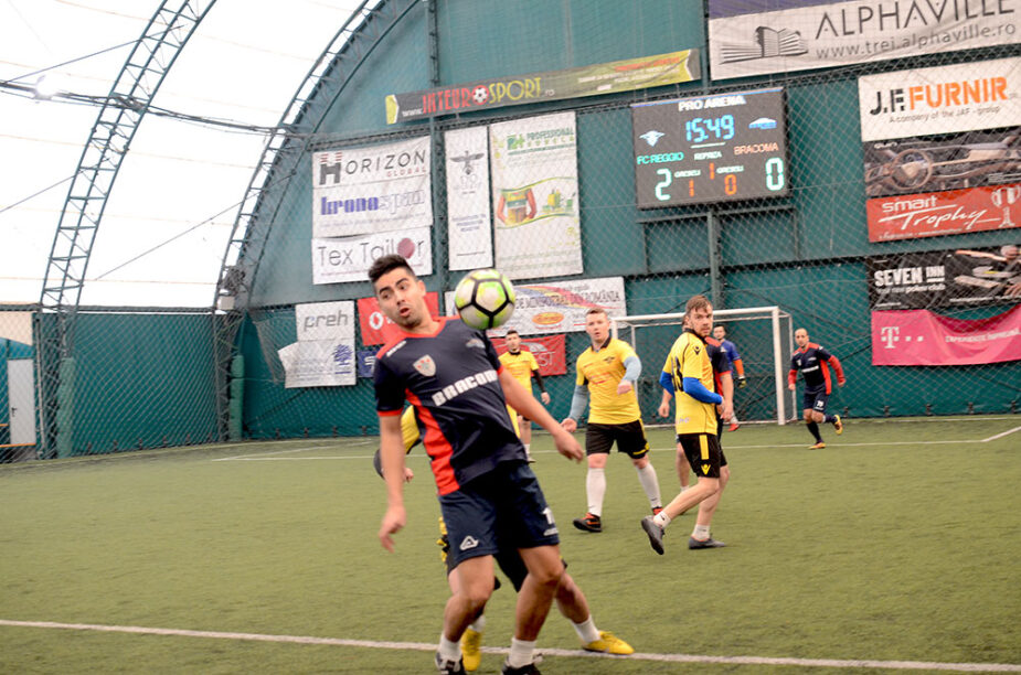 FC Reggio, Bracoma, teren fotbal brasov